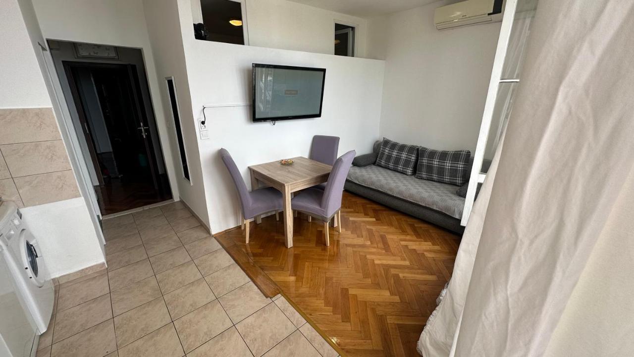 Split Apartments Trpimira Street Exterior foto