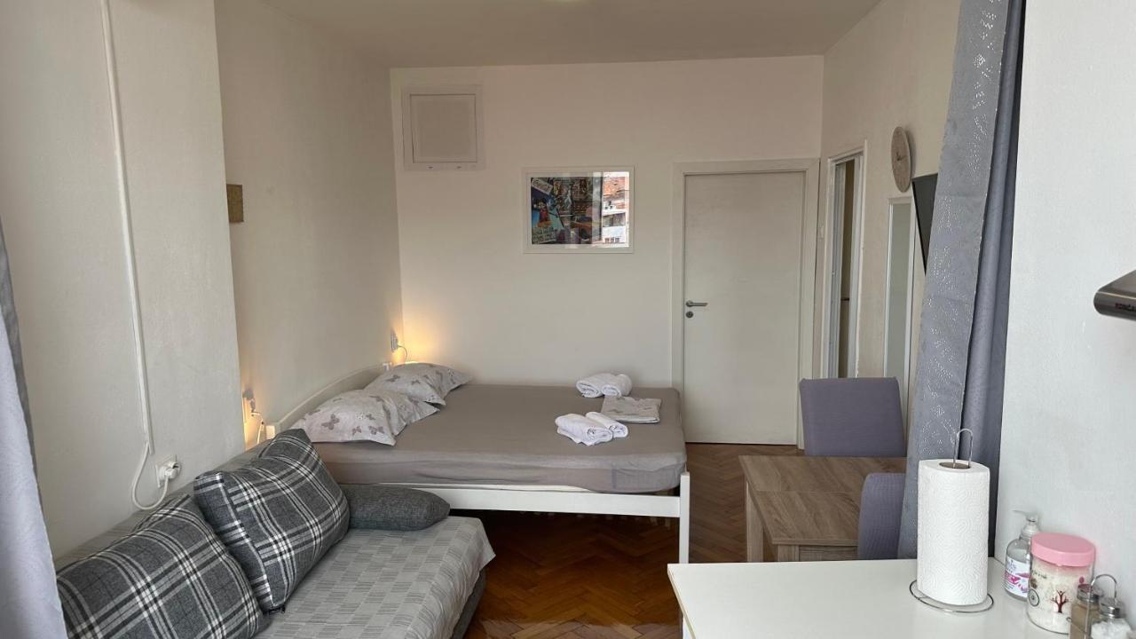 Split Apartments Trpimira Street Exterior foto